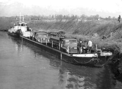 1975 - Propagační plavba s nákladními auty Tatra 2