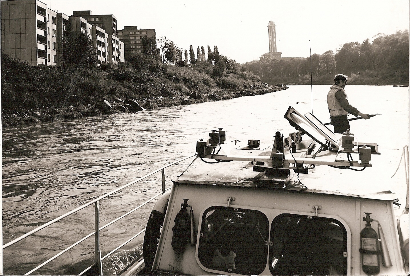 5.10.1978 - plavba po Ostravici v pozadí Ostravská radnice 2