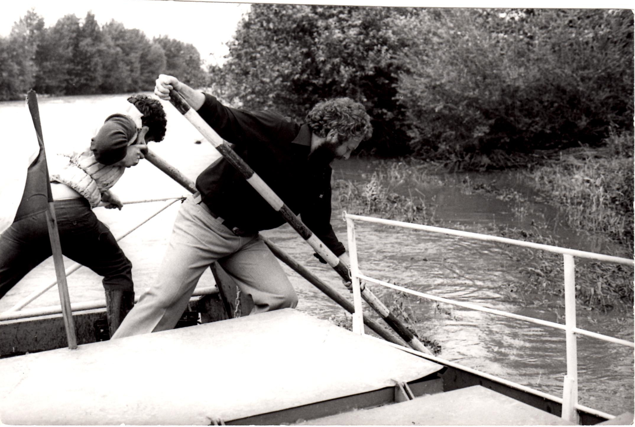 Vyprošťování nasedlého plavidla